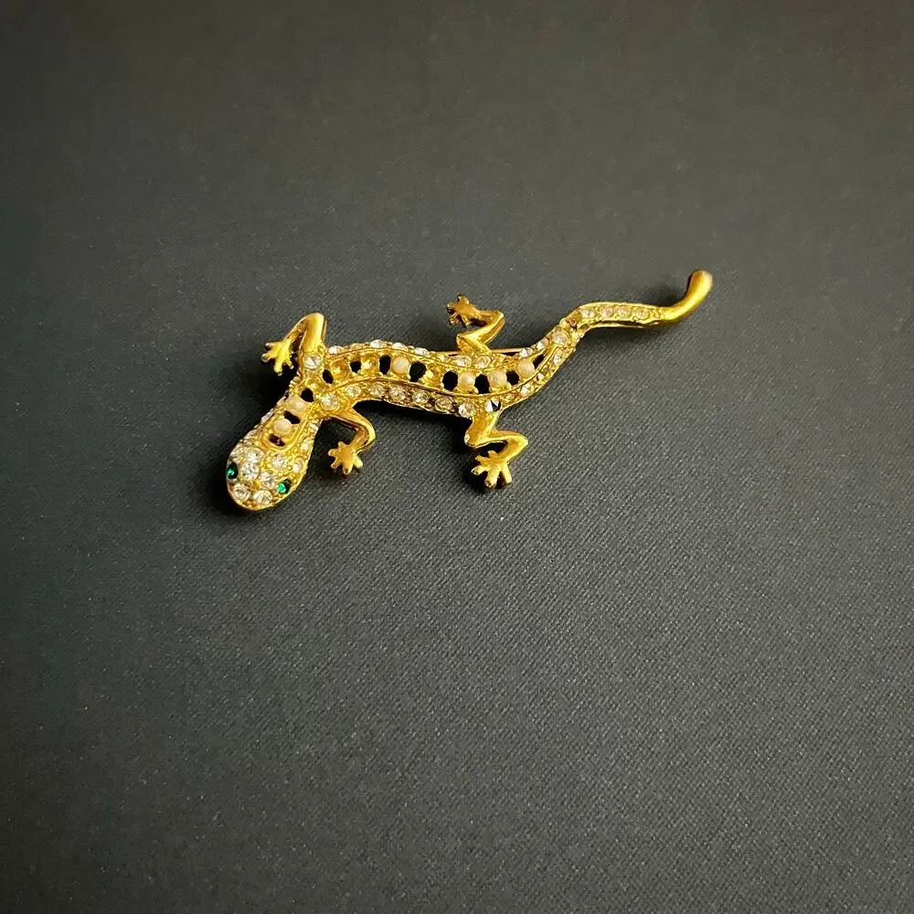Gold Tone Gecko Lizard Brooch Rhinestone Greeb Eyes Animal Pin Statement‎ 2.75